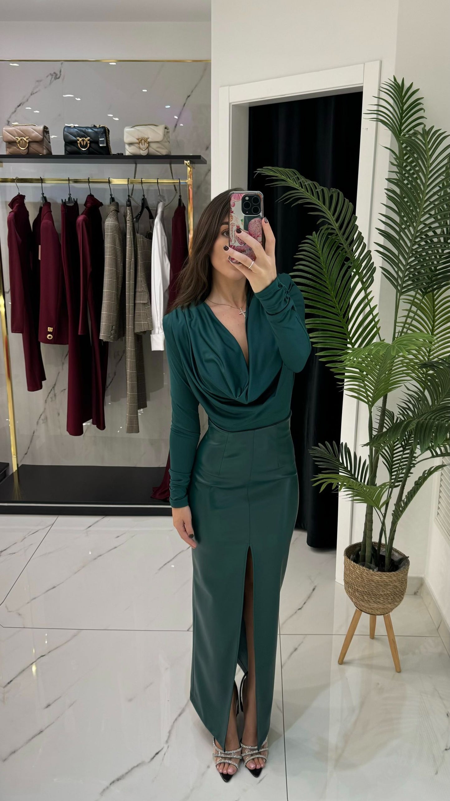 KST-9319FW25 - GONNA - KOSTUMN°1